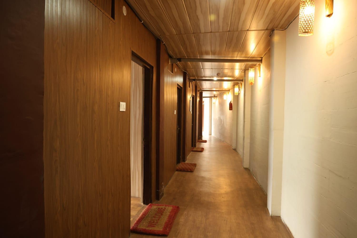 Sleeping Beauty Hotel Moutain View Property Joshīmath Kültér fotó