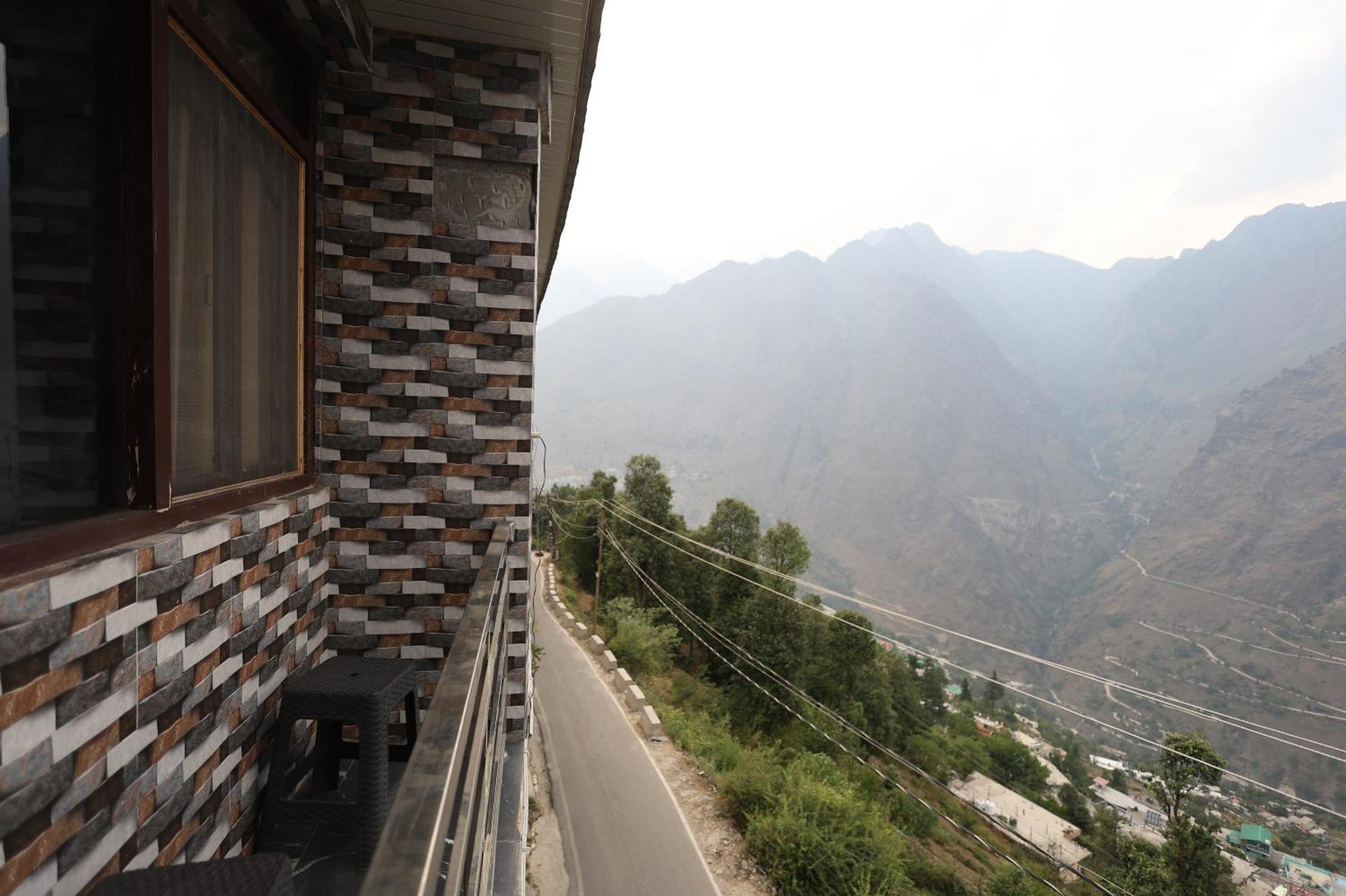 Sleeping Beauty Hotel Moutain View Property Joshīmath Kültér fotó