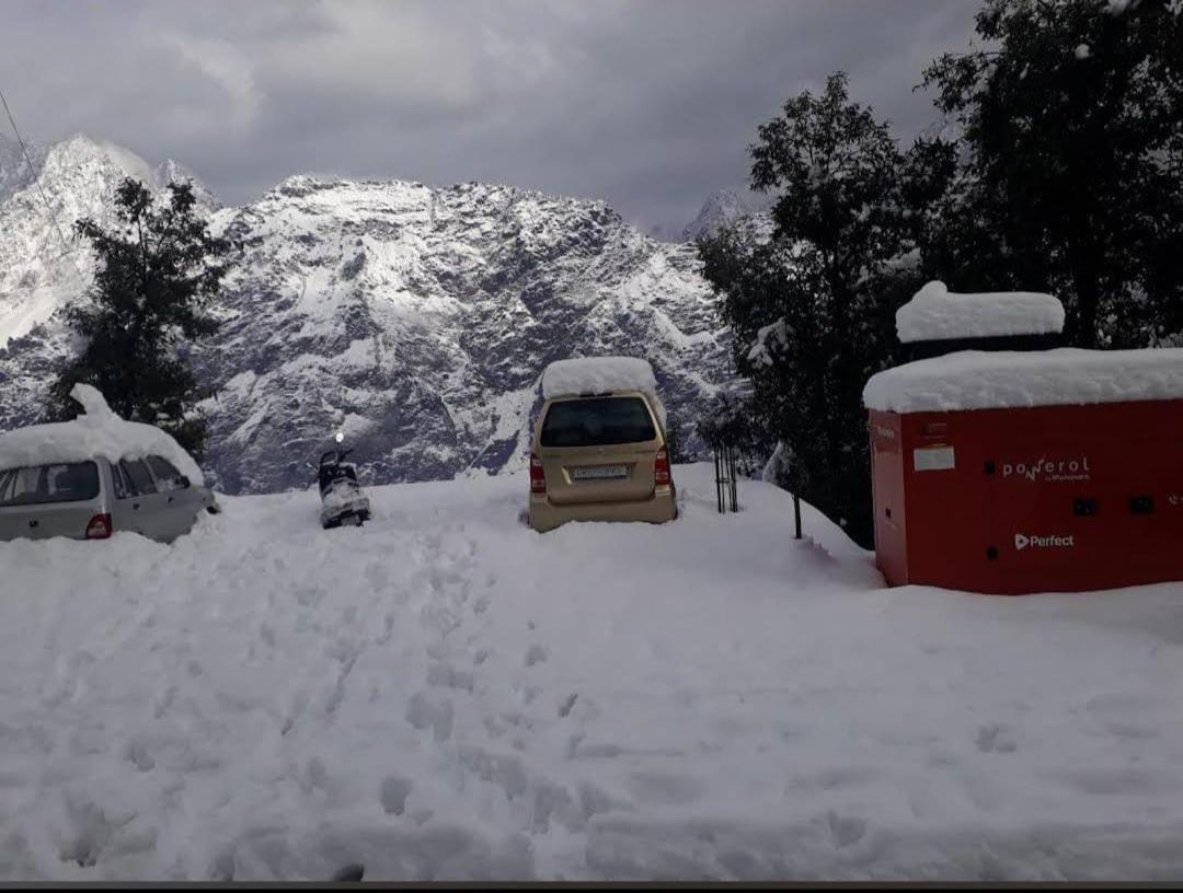Sleeping Beauty Hotel Moutain View Property Joshīmath Kültér fotó